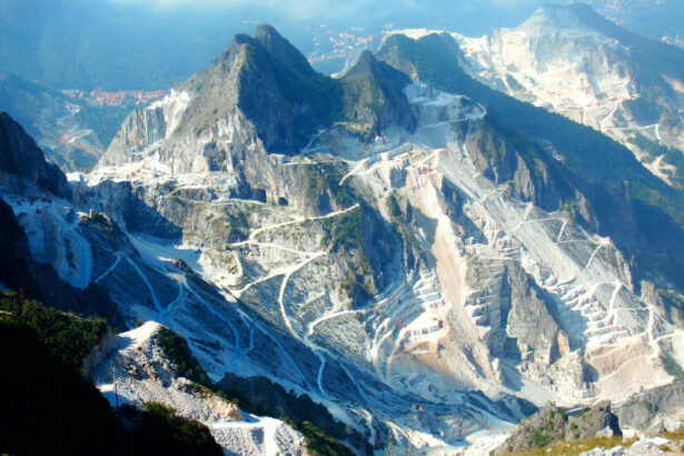 visitare cave di marmo carrara
