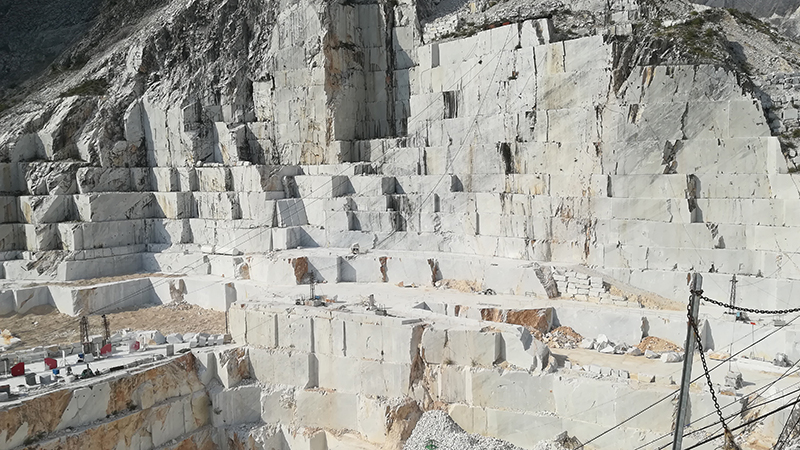 guided visit inside a marble quarry