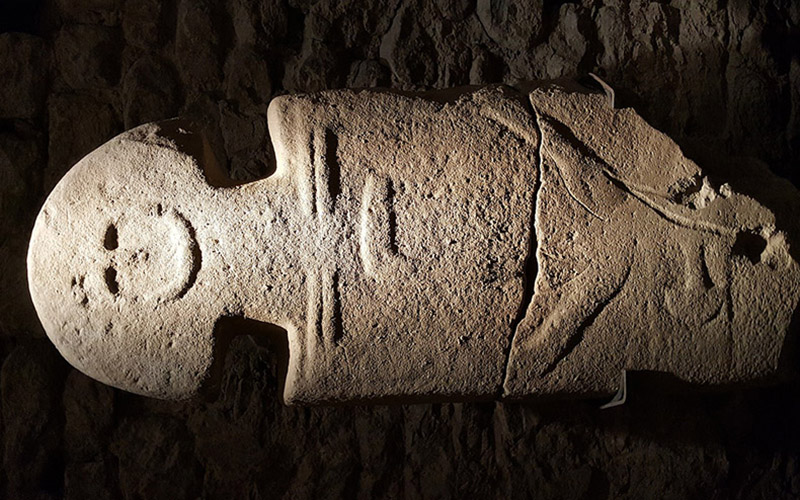 guide turistiche pontremoli lunigiana, statue stele