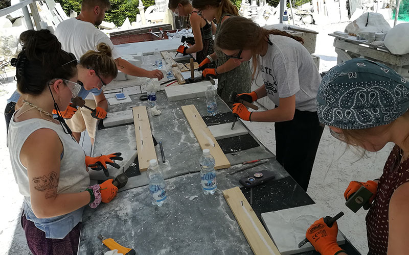 Laboratorio didattico di scultura per scuole