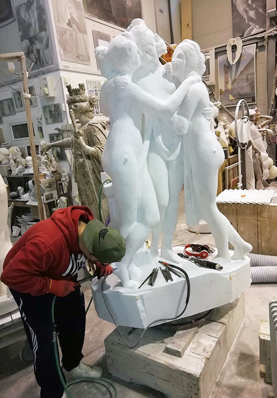 visite the marble workshops in carrara unesco city