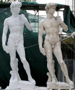 Carrara e Michelangelo: i luoghi del genio tra cave e città