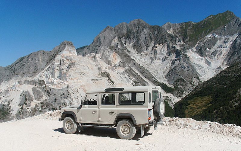 tour in 4x4 alle cave di marmo di carrara